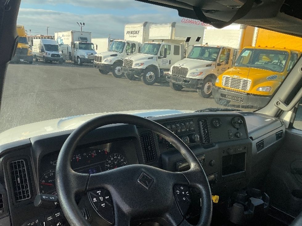 Refrigerated Truck-Light and Medium Duty Trucks-International-2020-MV607-Philadelphia-PA-158,396\n\t\tmiles-$ 57,750 - Image 18
