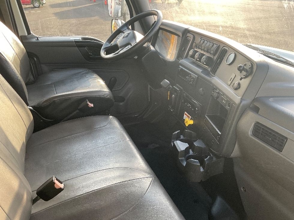 Refrigerated Truck-Light and Medium Duty Trucks-International-2020-MV607-Philadelphia-PA-158,396\n\t\tmiles-$ 57,750 - Image 22