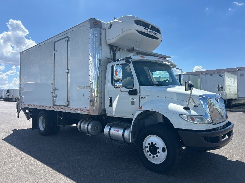 Refrigerated Truck-Light and Medium Duty Trucks-International-2020-MV607-Phoenix-AZ-146,464\n\t\tmiles-$ 53,000 - Image 1