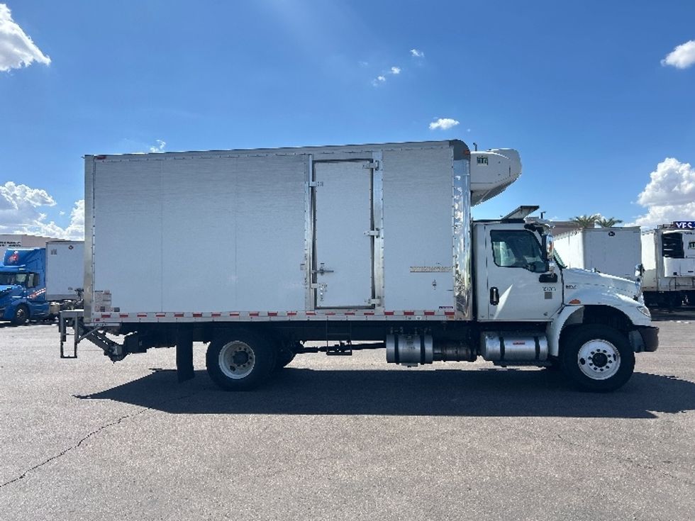 Refrigerated Truck-Light and Medium Duty Trucks-International-2020-MV607-Phoenix-AZ-146,464\n\t\tmiles-$ 53,000 - Image 15