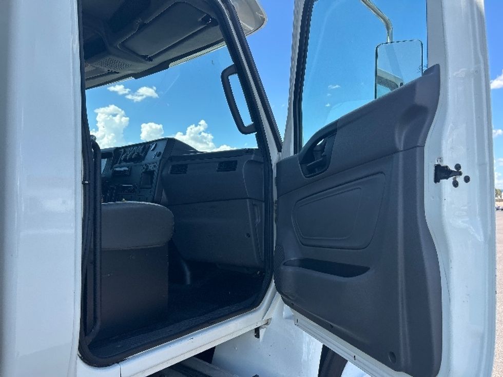 Refrigerated Truck-Light and Medium Duty Trucks-International-2020-MV607-Phoenix-AZ-146,464\n\t\tmiles-$ 53,000 - Image 20