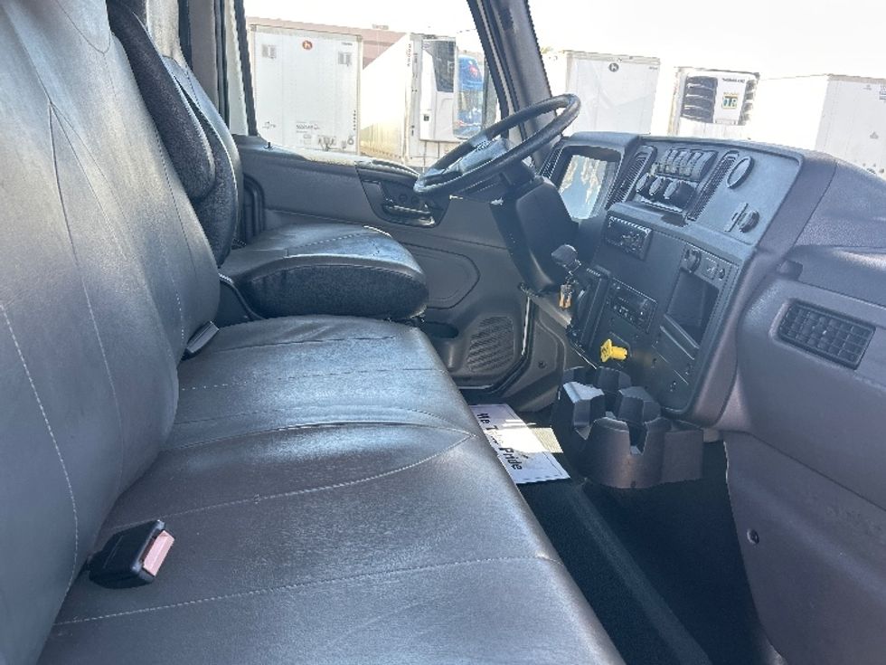 Refrigerated Truck-Light and Medium Duty Trucks-International-2020-MV607-Phoenix-AZ-146,464\n\t\tmiles-$ 53,000 - Image 22