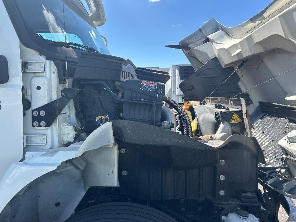 Refrigerated Truck-Light and Medium Duty Trucks-International-2020-MV607-Phoenix-AZ-146,464\n\t\tmiles-$ 53,000 - Image 23
