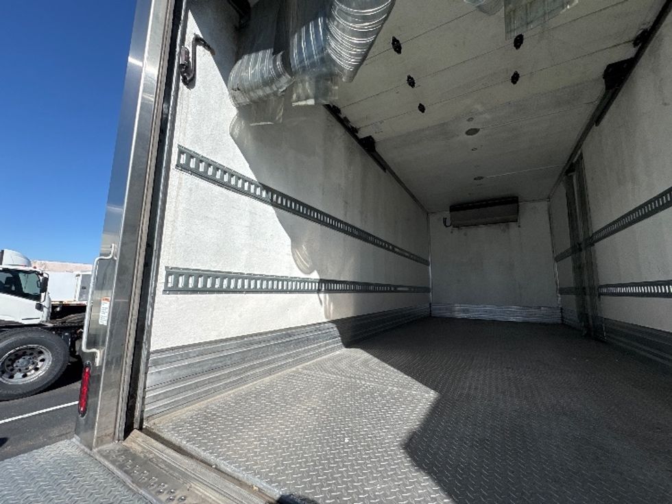 Refrigerated Truck-Light and Medium Duty Trucks-International-2020-MV607-Phoenix-AZ-157,867\n\t\tmiles-$ 51,500 - Image 11
