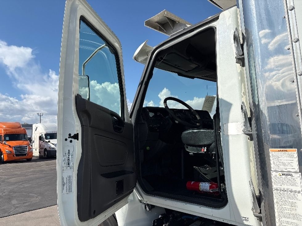Refrigerated Truck-Light and Medium Duty Trucks-International-2020-MV607-Phoenix-AZ-157,867\n\t\tmiles-$ 51,500 - Image 16
