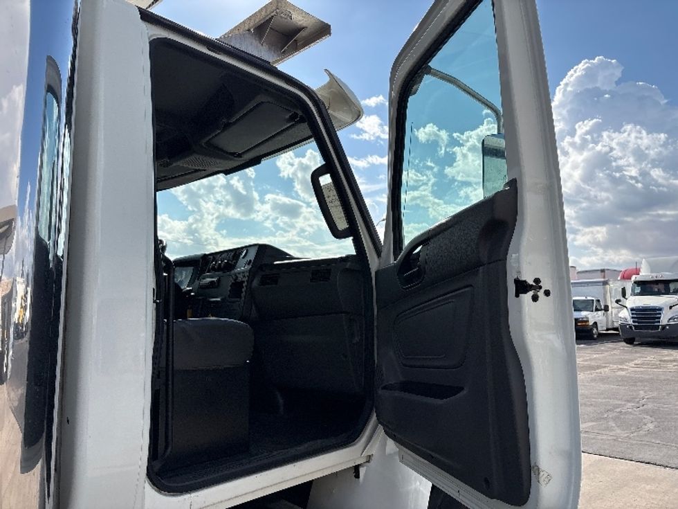 Refrigerated Truck-Light and Medium Duty Trucks-International-2020-MV607-Phoenix-AZ-157,867\n\t\tmiles-$ 51,500 - Image 20