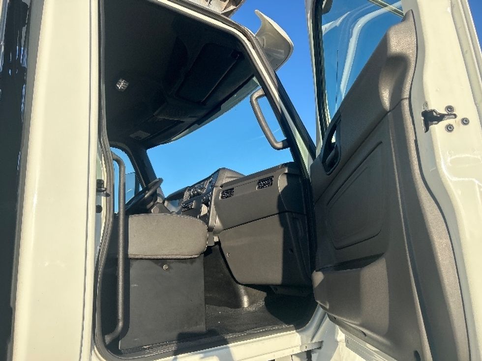 Refrigerated Truck-Light and Medium Duty Trucks-International-2020-MV607-Phoenix-AZ-159,167\n\t\tmiles-$ 62,250 - Image 20