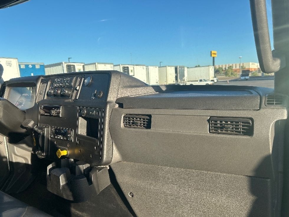 Refrigerated Truck-Light and Medium Duty Trucks-International-2020-MV607-Phoenix-AZ-159,167\n\t\tmiles-$ 62,250 - Image 21