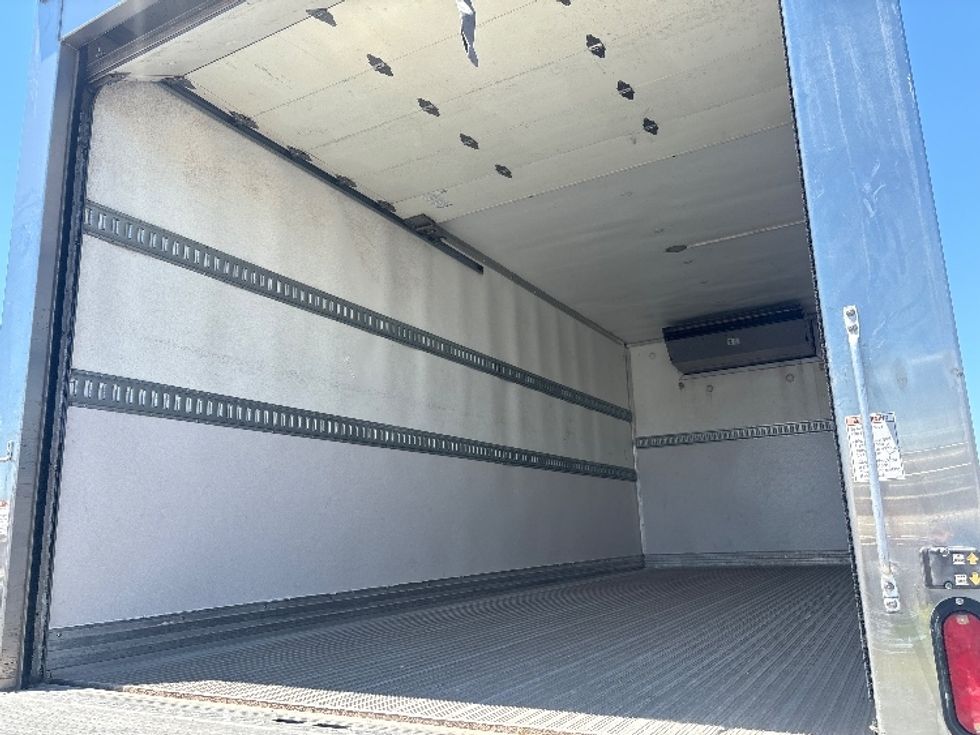 Refrigerated Truck-Light and Medium Duty Trucks-International-2020-MV607-Phoenix-AZ-165,587\n\t\tmiles-$ 48,750 - Image 11