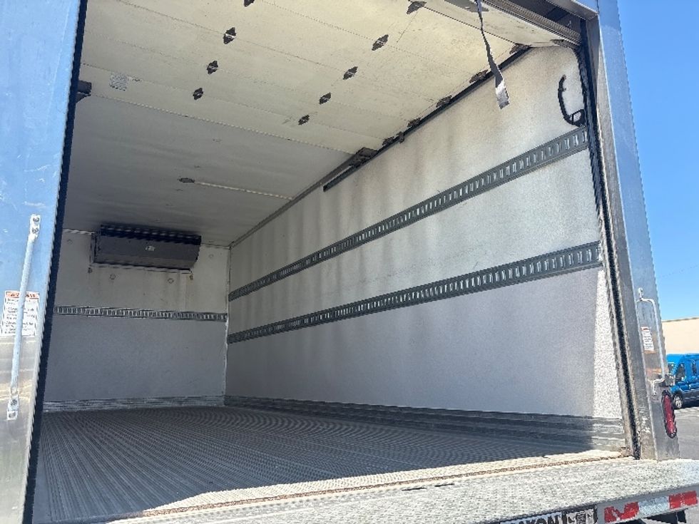 Refrigerated Truck-Light and Medium Duty Trucks-International-2020-MV607-Phoenix-AZ-165,587\n\t\tmiles-$ 48,750 - Image 12