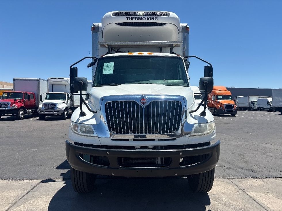 Refrigerated Truck-Light and Medium Duty Trucks-International-2020-MV607-Phoenix-AZ-165,587\n\t\tmiles-$ 48,750 - Image 2