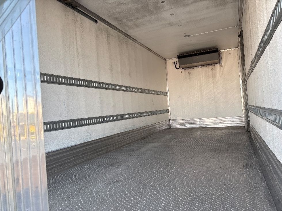 Refrigerated Truck-Light and Medium Duty Trucks-International-2020-MV607-Phoenix-AZ-190,171\n\t\tmiles-$ 57,250 - Image 11