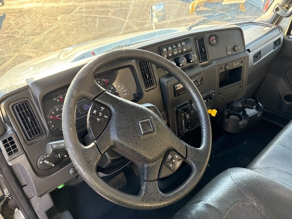 Refrigerated Truck-Light and Medium Duty Trucks-International-2020-MV607-Phoenix-AZ-190,171\n\t\tmiles-$ 57,250 - Image 17