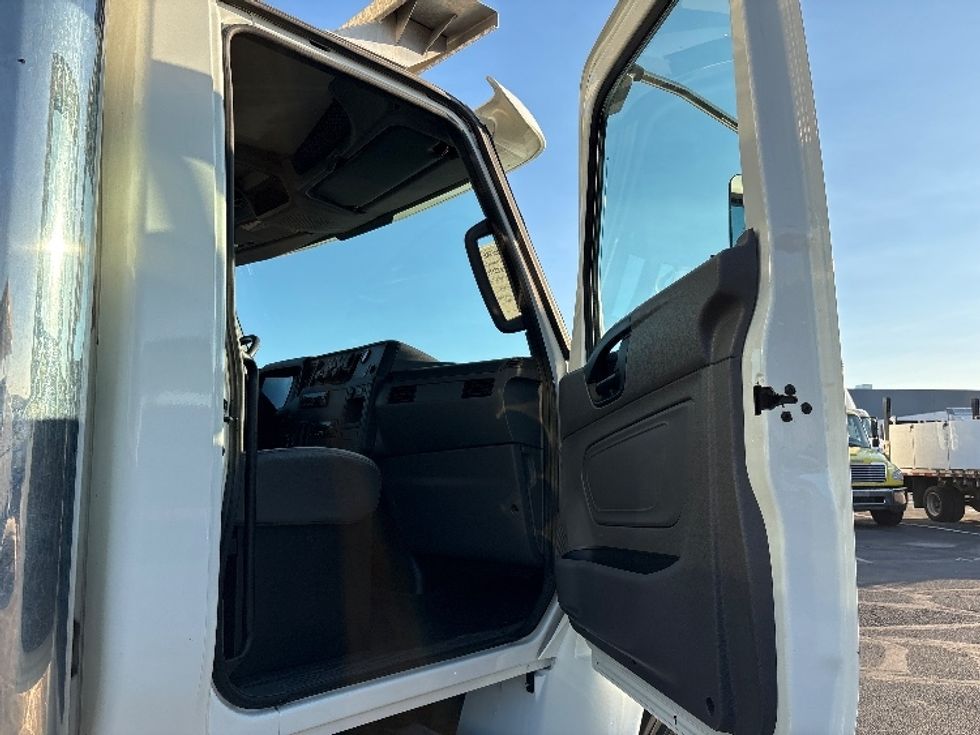 Refrigerated Truck-Light and Medium Duty Trucks-International-2020-MV607-Phoenix-AZ-190,171\n\t\tmiles-$ 57,250 - Image 20