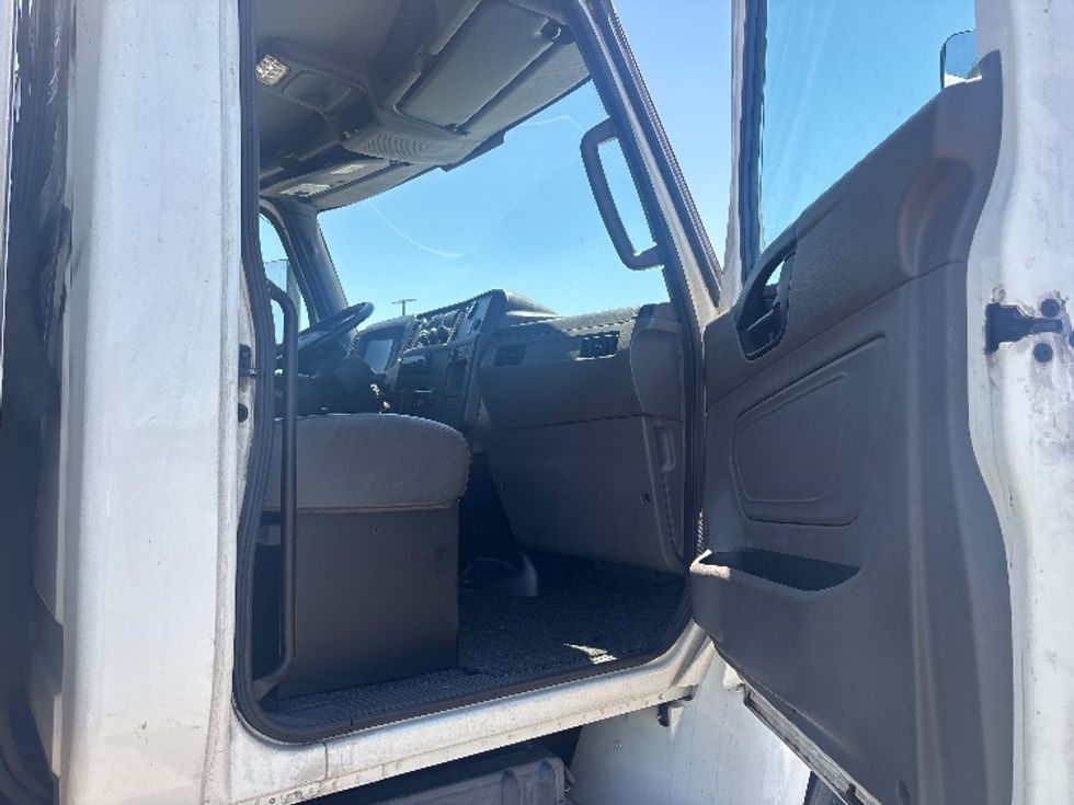 Refrigerated Truck-Light and Medium Duty Trucks-International-2020-MV607-Phoenix-AZ-195,929\n\t\tmiles-$ 56,250 - Image 20