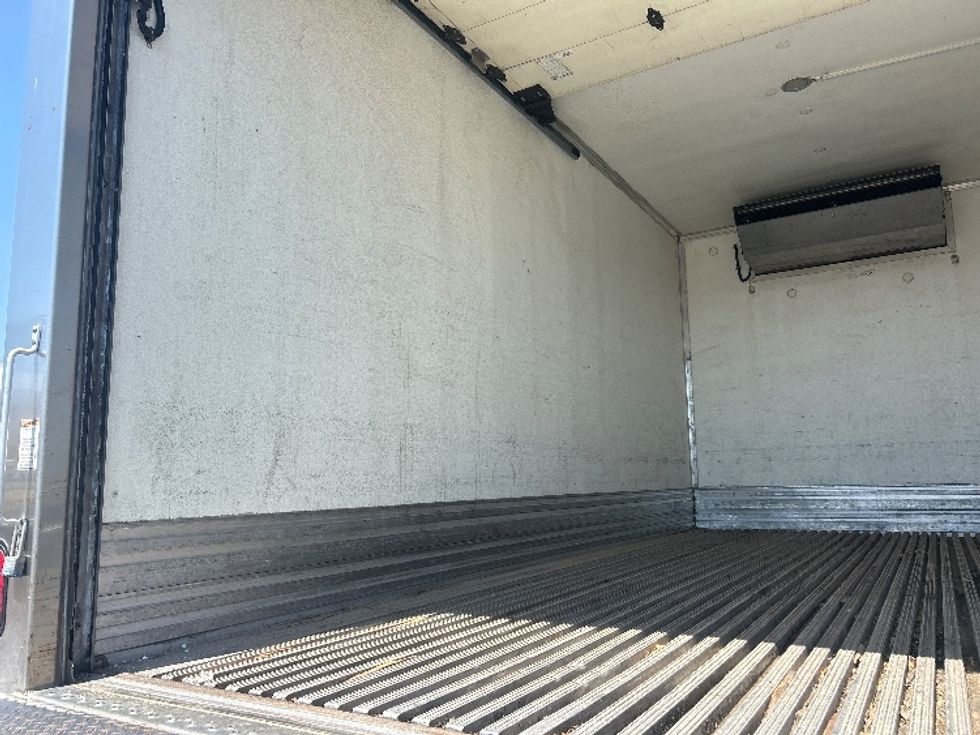 Refrigerated Truck-Light and Medium Duty Trucks-International-2020-MV607-Phoenix-AZ-239,854\n\t\tmiles-$ 34,750 - Image 11