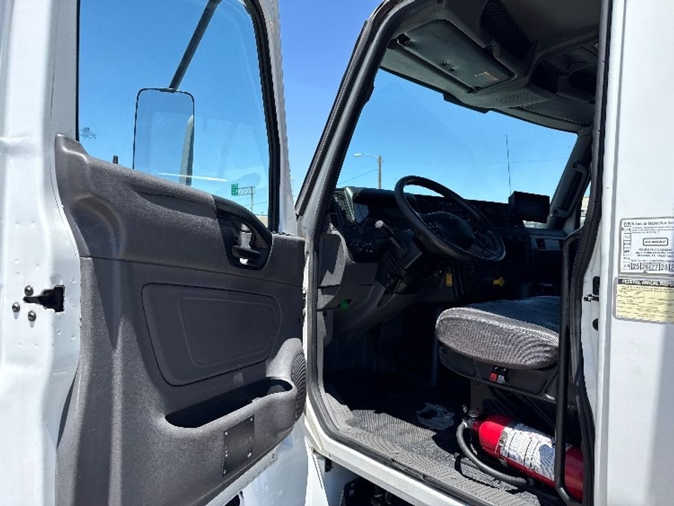 Refrigerated Truck-Light and Medium Duty Trucks-International-2020-MV607-Phoenix-AZ-276,760\n\t\tmiles-$ 45,000 - Image 16