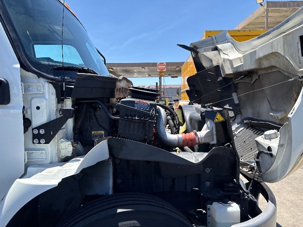 Refrigerated Truck-Light and Medium Duty Trucks-International-2020-MV607-Phoenix-AZ-276,760\n\t\tmiles-$ 45,000 - Image 23