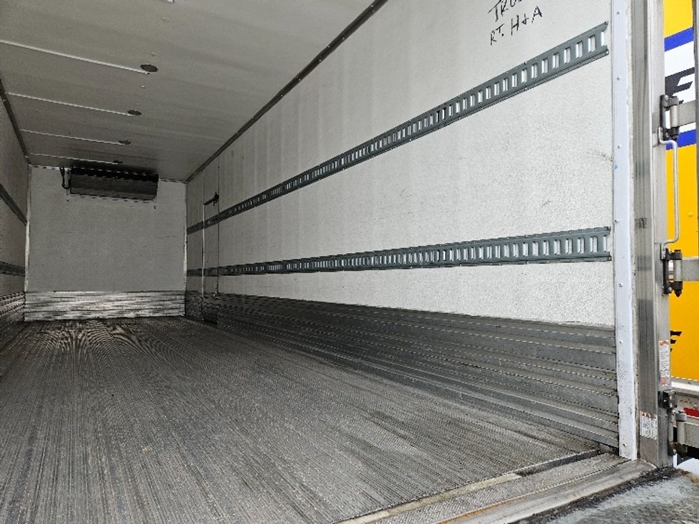 Refrigerated Truck-Light and Medium Duty Trucks-International-2020-MV607-Piqua-OH-191,695\n\t\tmiles-$ 52,750 - Image 12