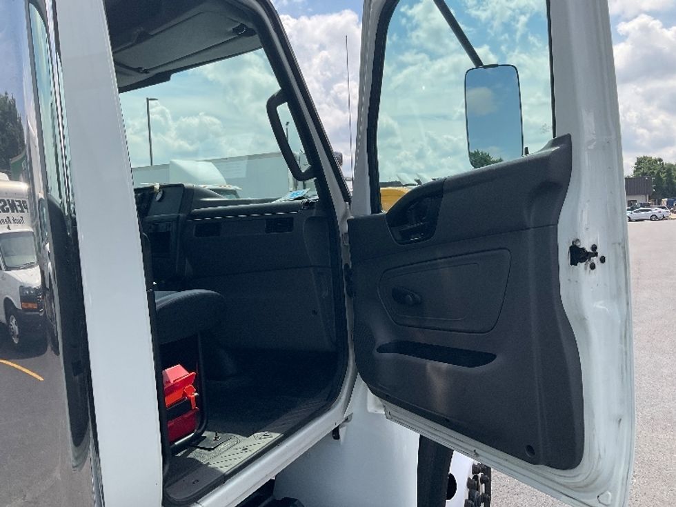 Refrigerated Truck-Light and Medium Duty Trucks-International-2020-MV607-Piqua-OH-209,014\n\t\tmiles-$ 60,000 - Image 19
