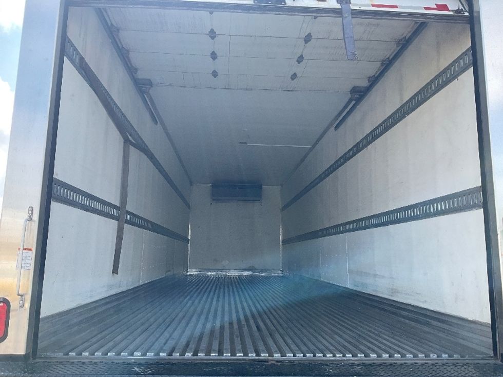 Refrigerated Truck-Light and Medium Duty Trucks-International-2020-MV607-Piqua-OH-209,014\n\t\tmiles-$ 60,000 - Image 8