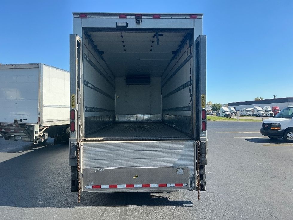 Refrigerated Truck-Light and Medium Duty Trucks-International-2020-MV607-Piqua-OH-262,205\n\t\tmiles-$ 35,500 - Image 8