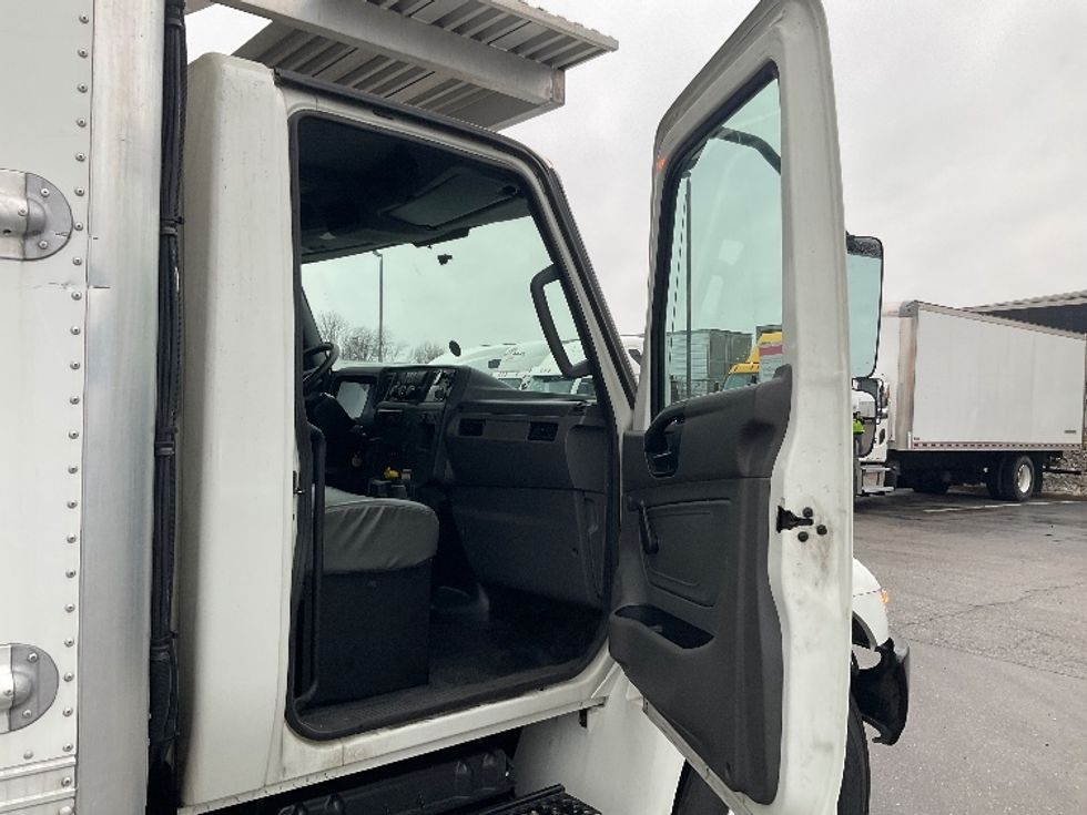 Refrigerated Truck-Light and Medium Duty Trucks-International-2020-MV607-Piqua-OH-93,431\n\t\tmiles-$ 64,000 - Image 20