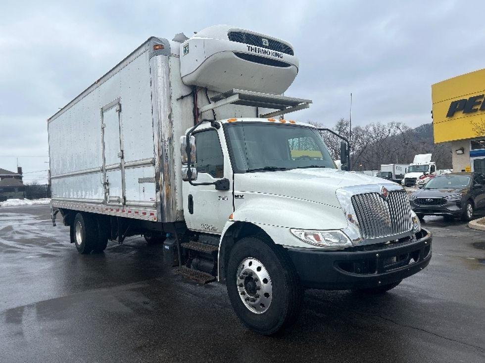 Refrigerated Truck-Light and Medium Duty Trucks-International-2020-MV607-Pittsburgh-PA-126,304\n\t\tmiles-$ 63,750 - Image 1