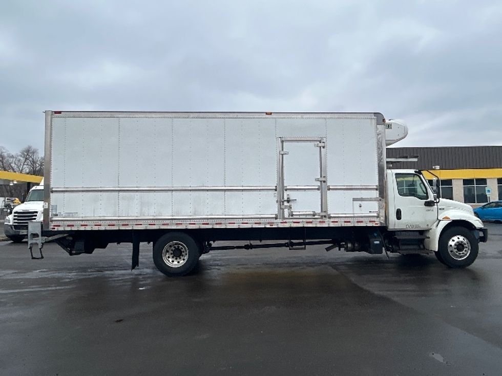 Refrigerated Truck-Light and Medium Duty Trucks-International-2020-MV607-Pittsburgh-PA-126,304\n\t\tmiles-$ 63,750 - Image 15
