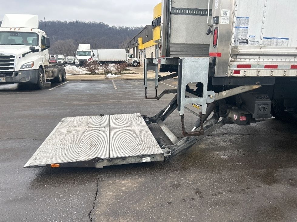 Refrigerated Truck-Light and Medium Duty Trucks-International-2020-MV607-Pittsburgh-PA-126,304\n\t\tmiles-$ 63,750 - Image 25