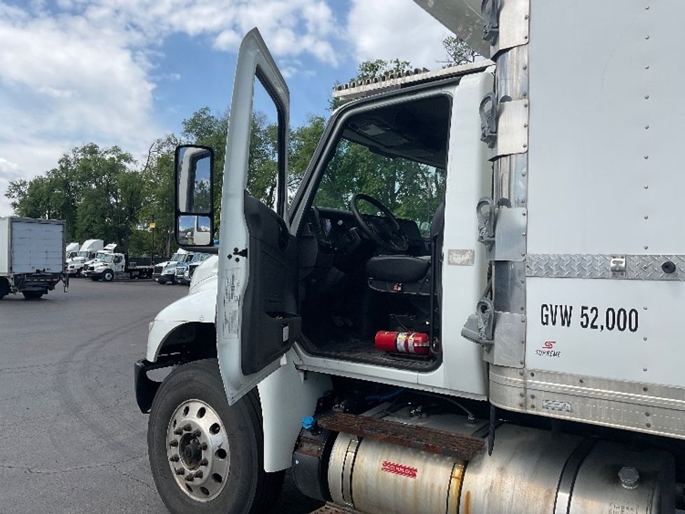 Refrigerated Truck-Light and Medium Duty Trucks-International-2020-MV607-Pittsburgh-PA-138,977\n\t\tmiles-$ 58,500 - Image 16