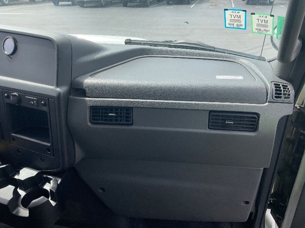 Refrigerated Truck-Light and Medium Duty Trucks-International-2020-MV607-Pittsburgh-PA-138,977\n\t\tmiles-$ 58,500 - Image 21