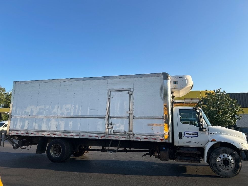 Refrigerated Truck-Light and Medium Duty Trucks-International-2020-MV607-Pittsburgh-PA-184,250\n\t\tmiles-$ 59,750 - Image 15