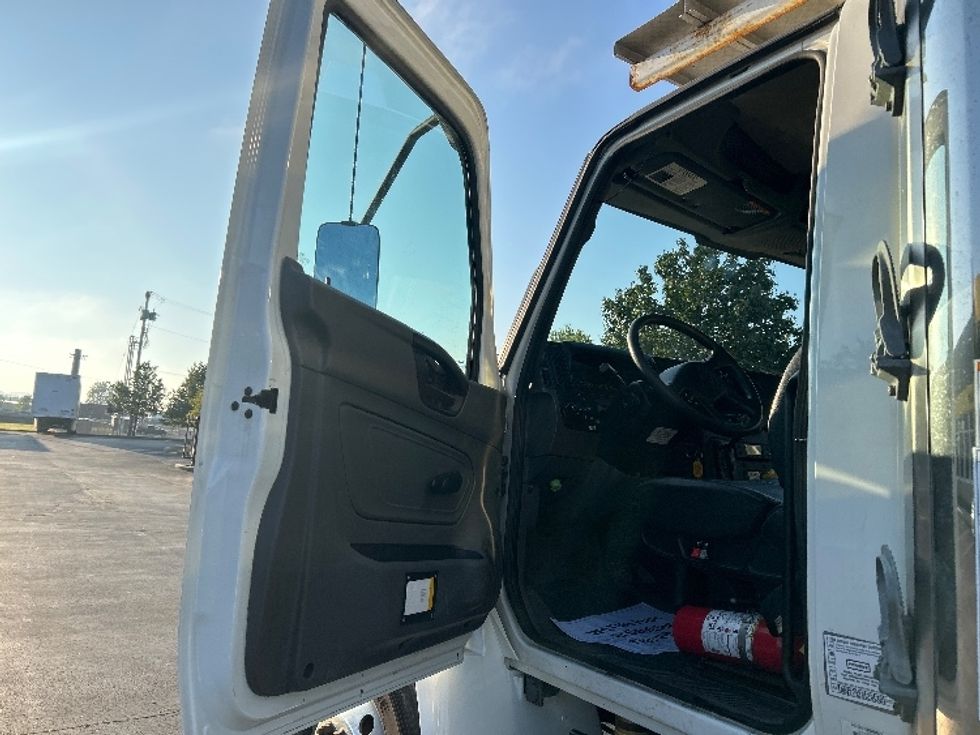 Refrigerated Truck-Light and Medium Duty Trucks-International-2020-MV607-Pittsburgh-PA-184,250\n\t\tmiles-$ 59,750 - Image 16