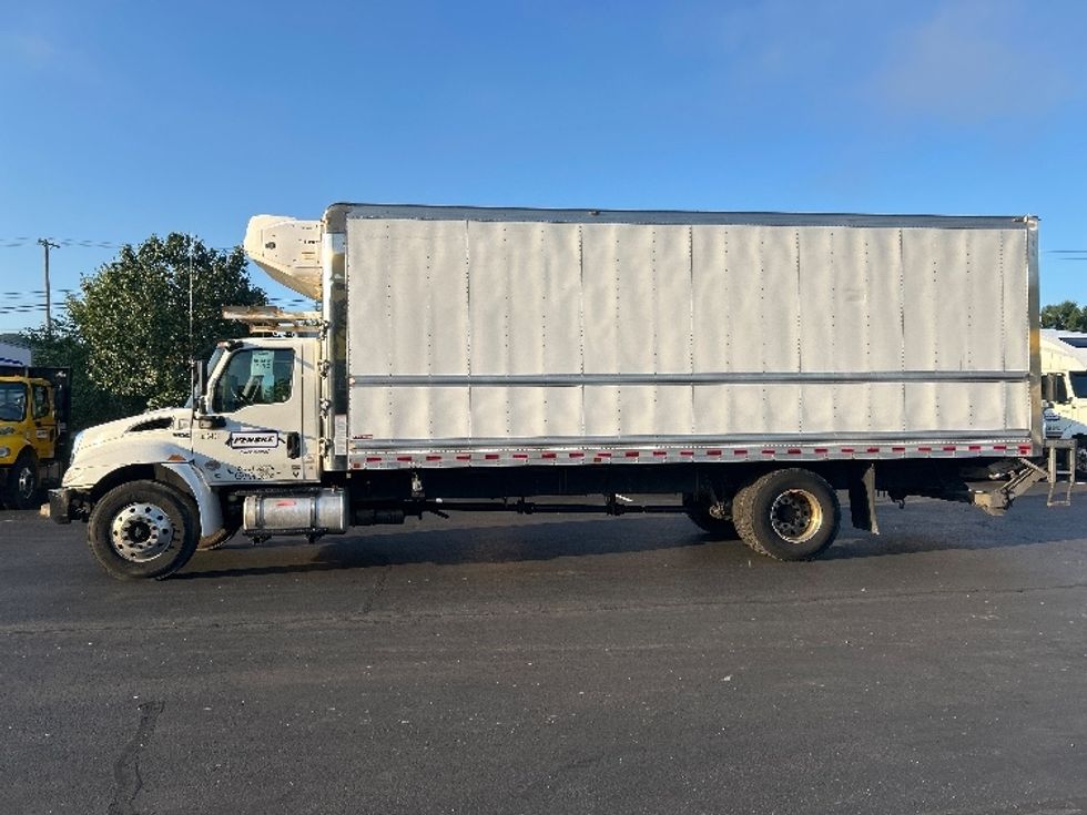 Refrigerated Truck-Light and Medium Duty Trucks-International-2020-MV607-Pittsburgh-PA-184,250\n\t\tmiles-$ 59,750 - Image 4