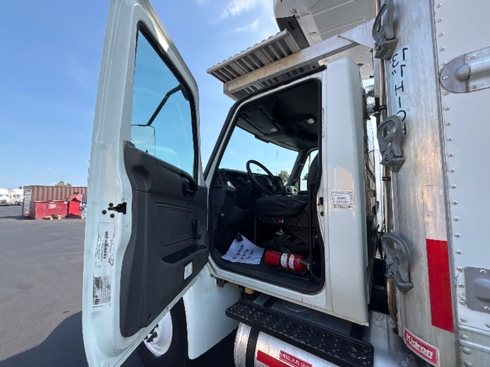 Refrigerated Truck-Light and Medium Duty Trucks-International-2020-MV607-Portland-OR-174,713\n\t\tmiles-$ 56,750 - Image 16