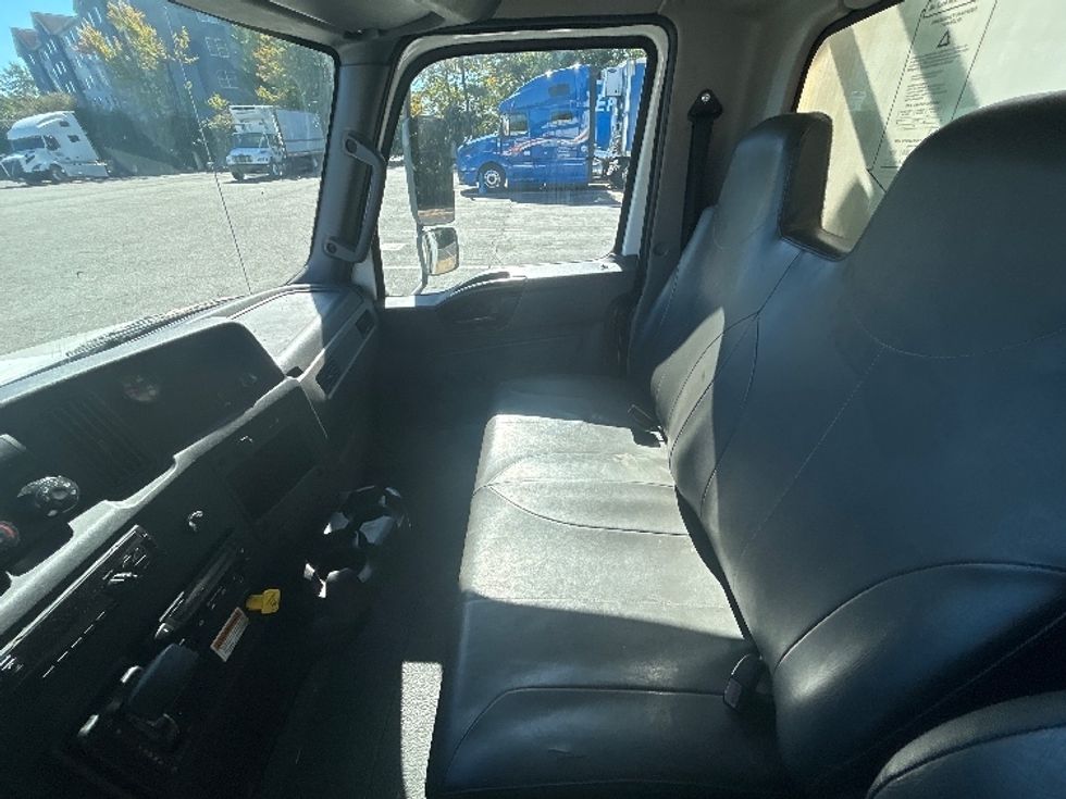 Refrigerated Truck-Light and Medium Duty Trucks-International-2020-MV607-Prince George-VA-184,643\n\t\tmiles-$ 57,750 - Image 19