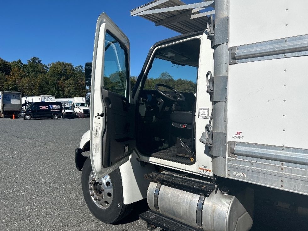 Refrigerated Truck-Light and Medium Duty Trucks-International-2020-MV607-Prince George-VA-215,176\n\t\tmiles-$ 51,250 - Image 16