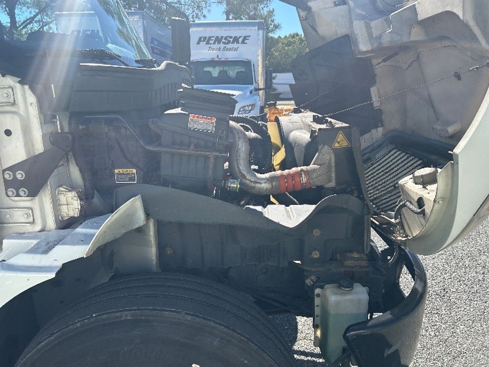 Refrigerated Truck-Light and Medium Duty Trucks-International-2020-MV607-Prince George-VA-215,176\n\t\tmiles-$ 51,250 - Image 23