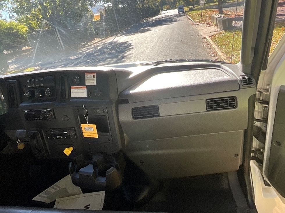 Refrigerated Truck-Light and Medium Duty Trucks-International-2020-MV607-Reading-PA-216,369\n\t\tmiles-$ 48,750 - Image 21