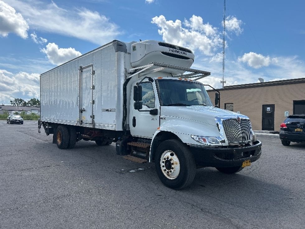 Refrigerated Truck-Light and Medium Duty Trucks-International-2020-MV607-Rochester-NY-125,001\n\t\tmiles-$ 61,500 - Image 1