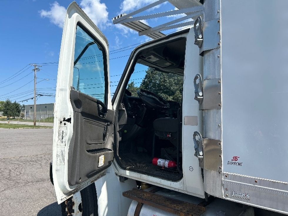 Refrigerated Truck-Light and Medium Duty Trucks-International-2020-MV607-Rochester-NY-125,001\n\t\tmiles-$ 61,500 - Image 16