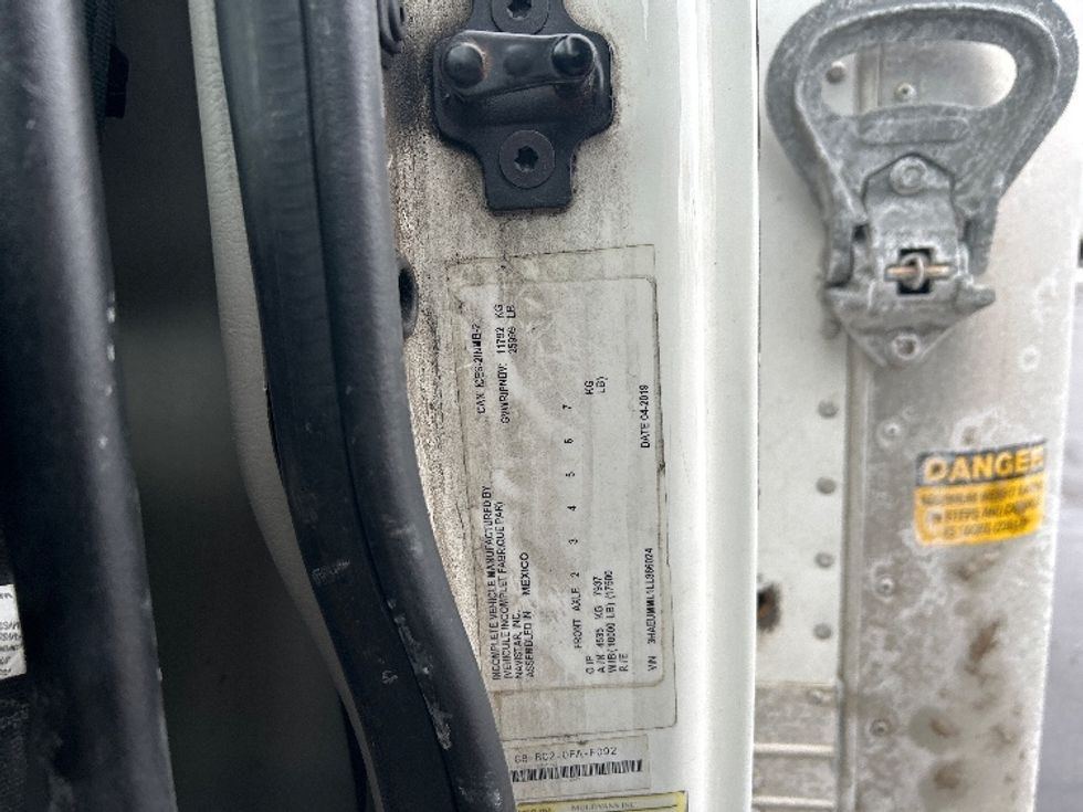 Refrigerated Truck-Light and Medium Duty Trucks-International-2020-MV607-Rochester-NY-150,171\n\t\tmiles-$ 41,000 - Image 25