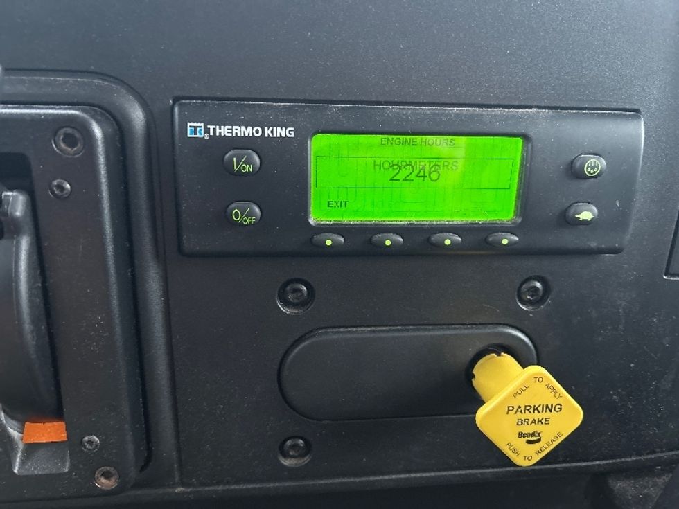 Refrigerated Truck-Light and Medium Duty Trucks-International-2020-MV607-Rochester-NY-150,171\n\t\tmiles-$ 41,000 - Image 26