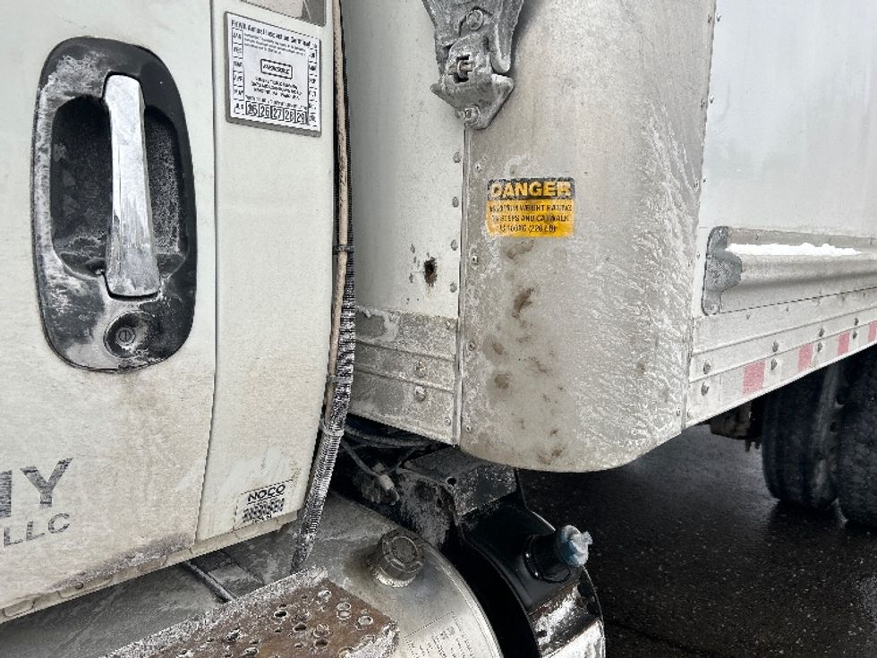 Refrigerated Truck-Light and Medium Duty Trucks-International-2020-MV607-Rochester-NY-150,171\n\t\tmiles-$ 41,000 - Image 27