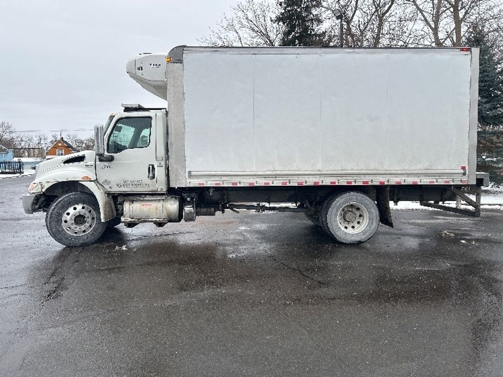 Refrigerated Truck-Light and Medium Duty Trucks-International-2020-MV607-Rochester-NY-150,171\n\t\tmiles-$ 41,000 - Image 4