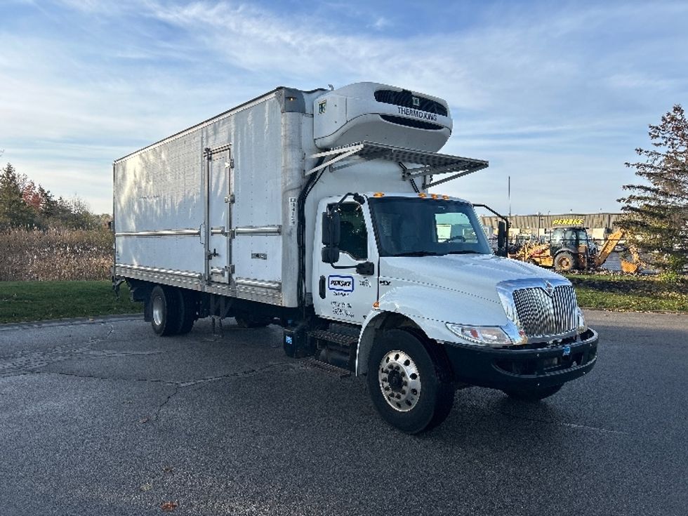 Refrigerated Truck-Light and Medium Duty Trucks-International-2020-MV607-Rochester-NY-152,041\n\t\tmiles-$ 50,500 - Image 1