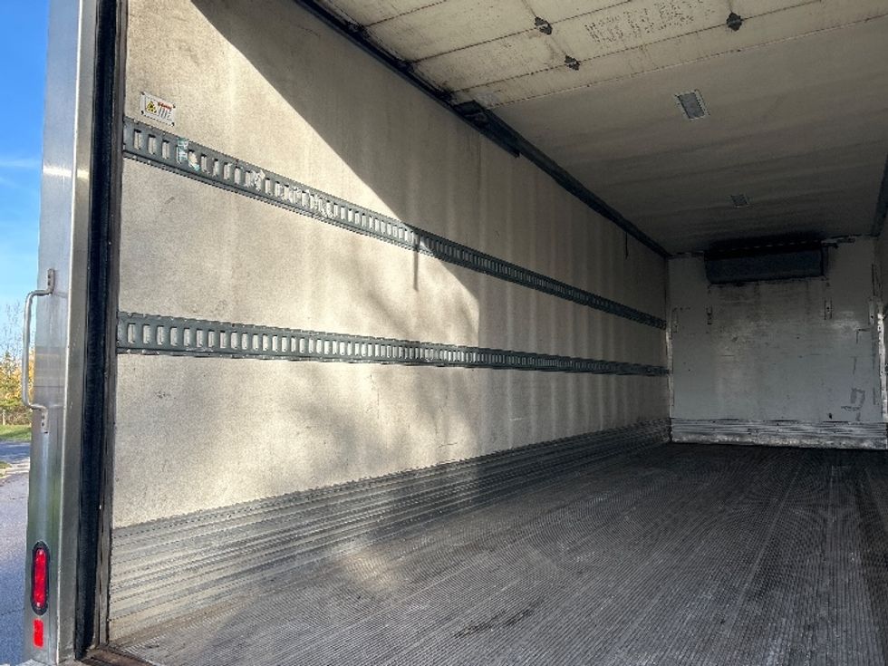 Refrigerated Truck-Light and Medium Duty Trucks-International-2020-MV607-Rochester-NY-152,041\n\t\tmiles-$ 50,500 - Image 11