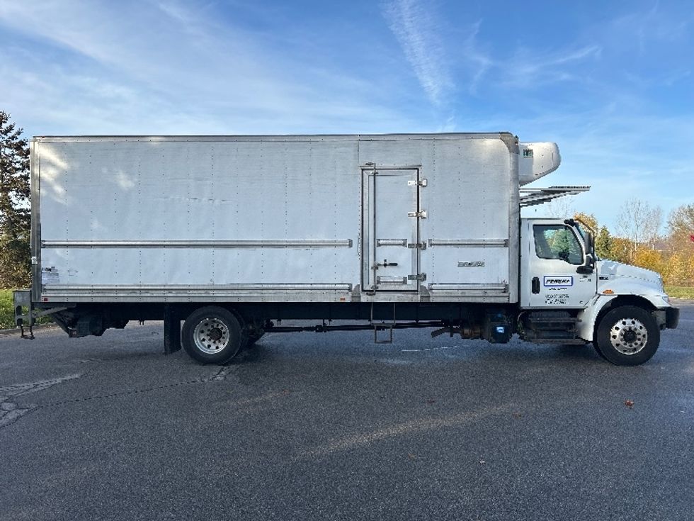 Refrigerated Truck-Light and Medium Duty Trucks-International-2020-MV607-Rochester-NY-152,041\n\t\tmiles-$ 50,500 - Image 15