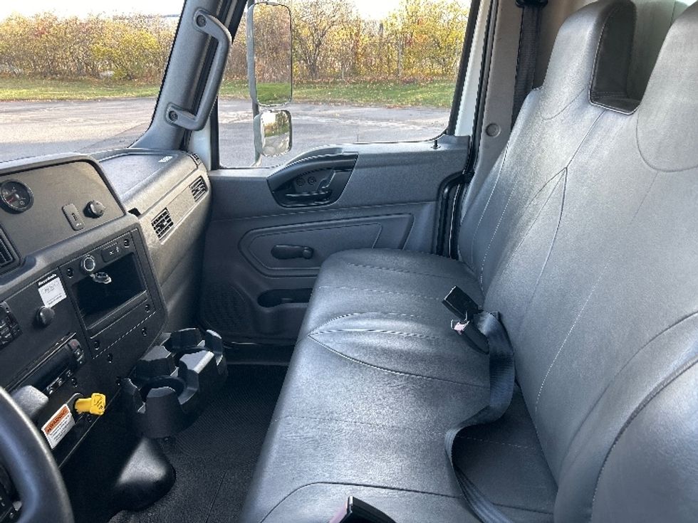 Refrigerated Truck-Light and Medium Duty Trucks-International-2020-MV607-Rochester-NY-152,041\n\t\tmiles-$ 50,500 - Image 19